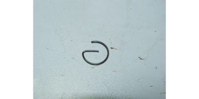 Кольцо фиксирующее пальца поршня