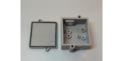 Корпус выключателя с крышкой