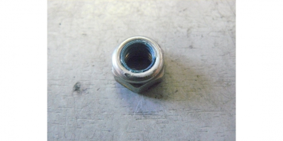 Гайка M8 (автогровер)